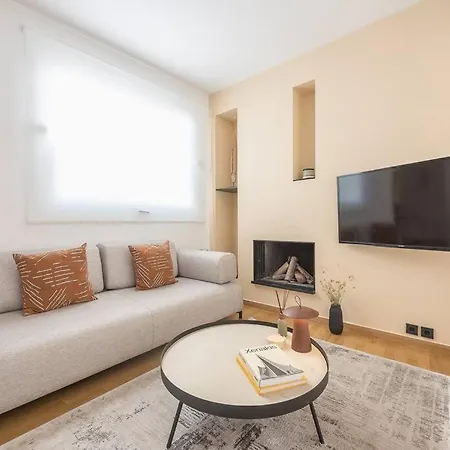 Modern 2Bdr Flat W Hot Tub & Big Terrace In Plaka Athens Exterior photo