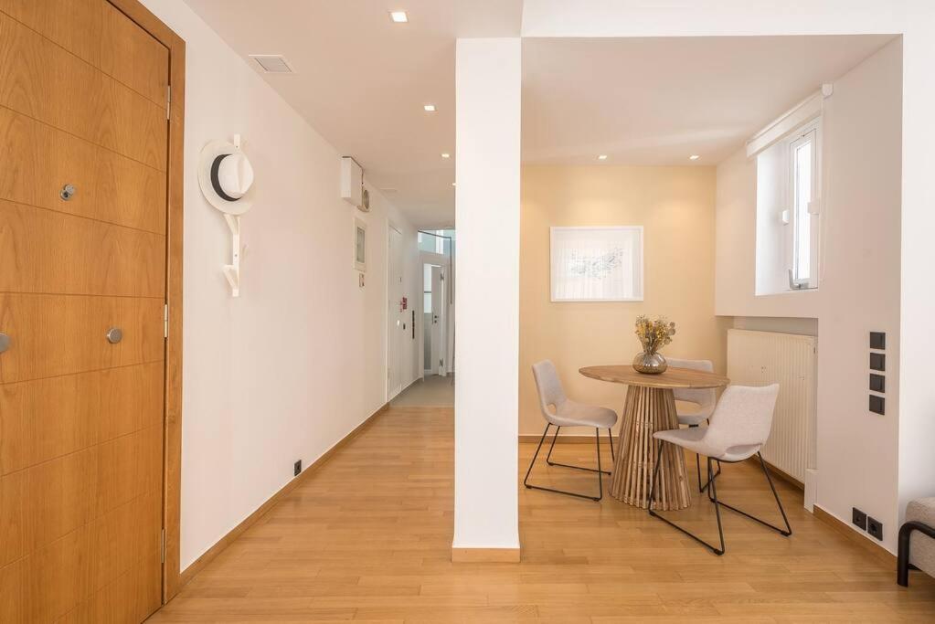 Modern 2bdr Flat W Hot Tub & Big Terrace In Plaka Apartment *