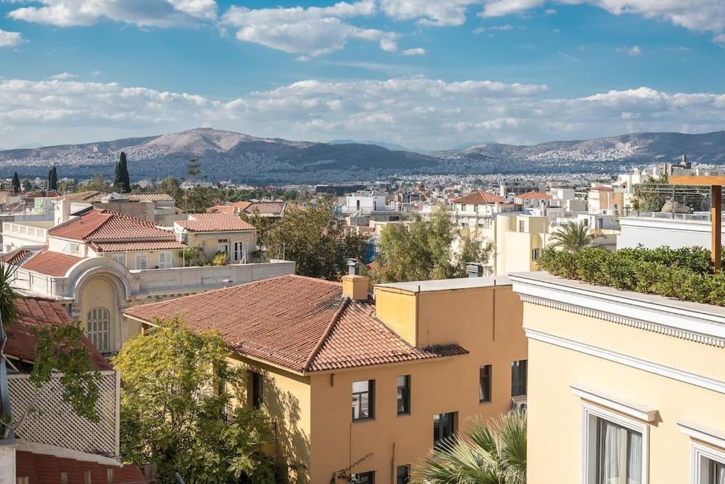 Modern 2bdr Flat W Hot Tub & Big Terrace In Plaka Apartment Athens